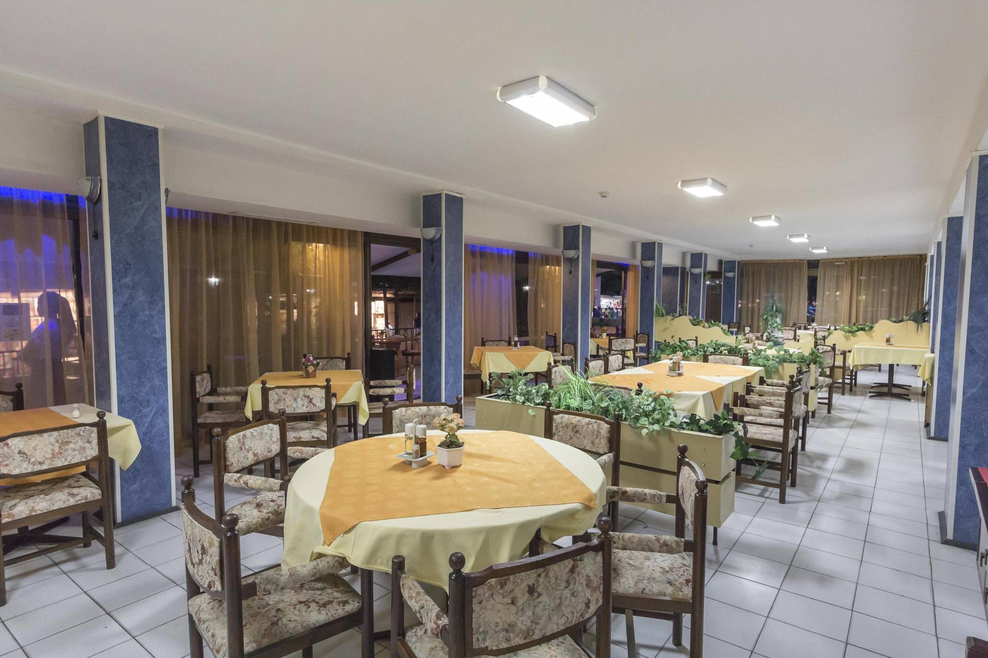Kamchia Park Hotel Goudstrand Buitenkant foto