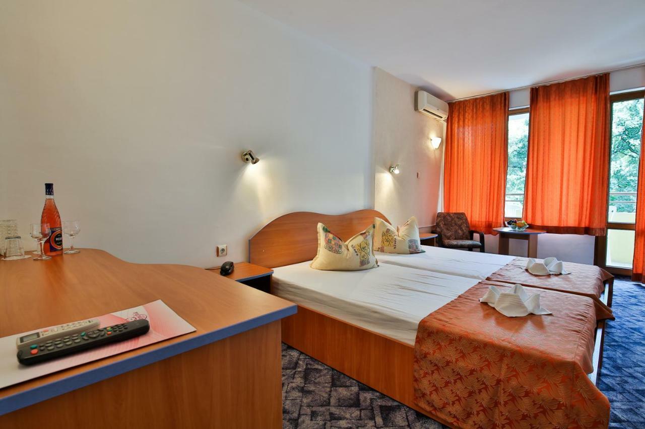 Kamchia Park Hotel Goudstrand Buitenkant foto